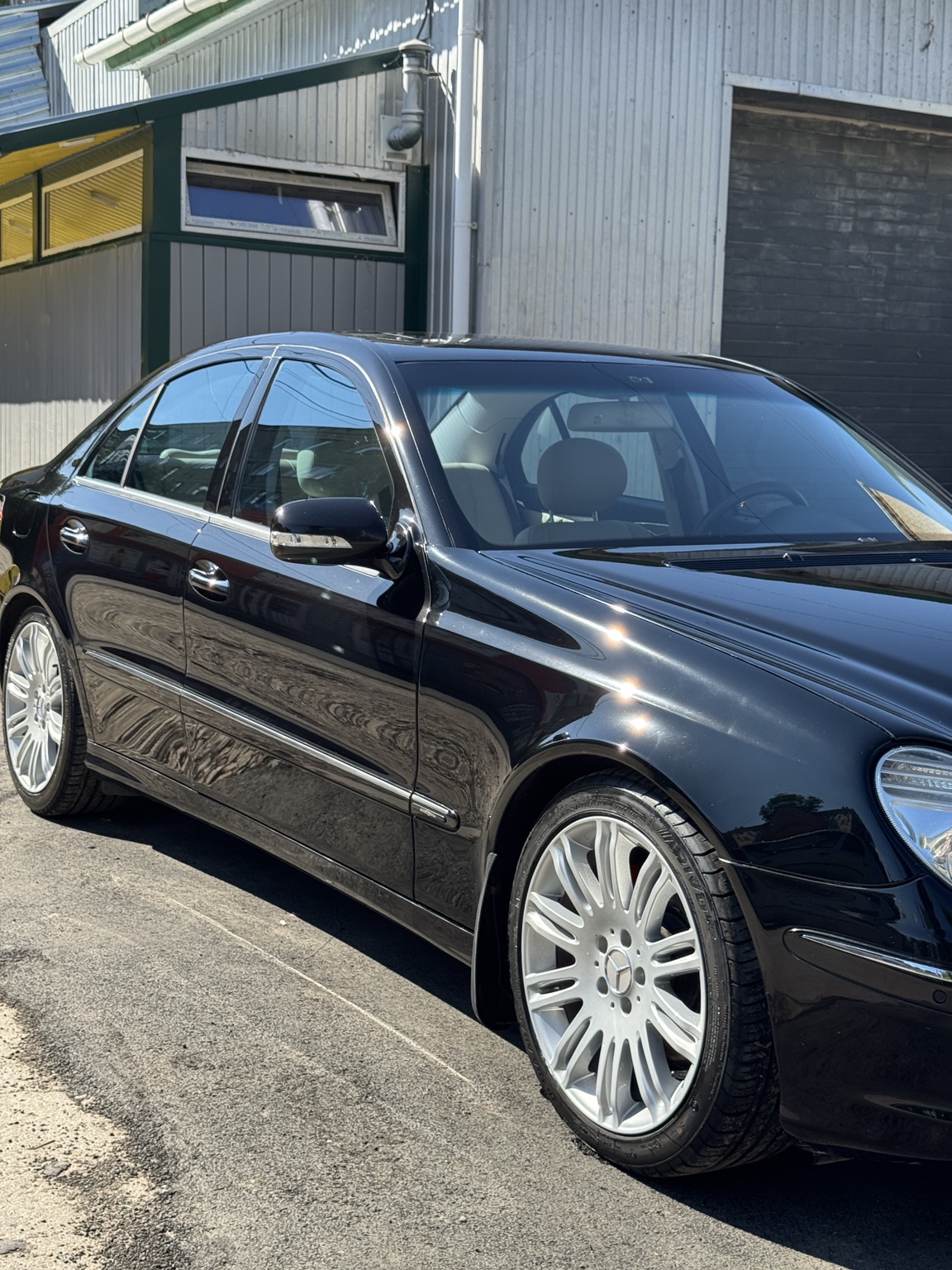 Деталь кузова Mercedes E500
